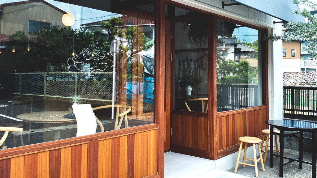 cafeシャルロット店舗